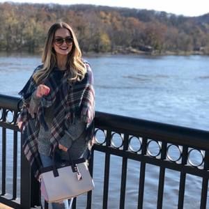 Meet your Posher, Hanna